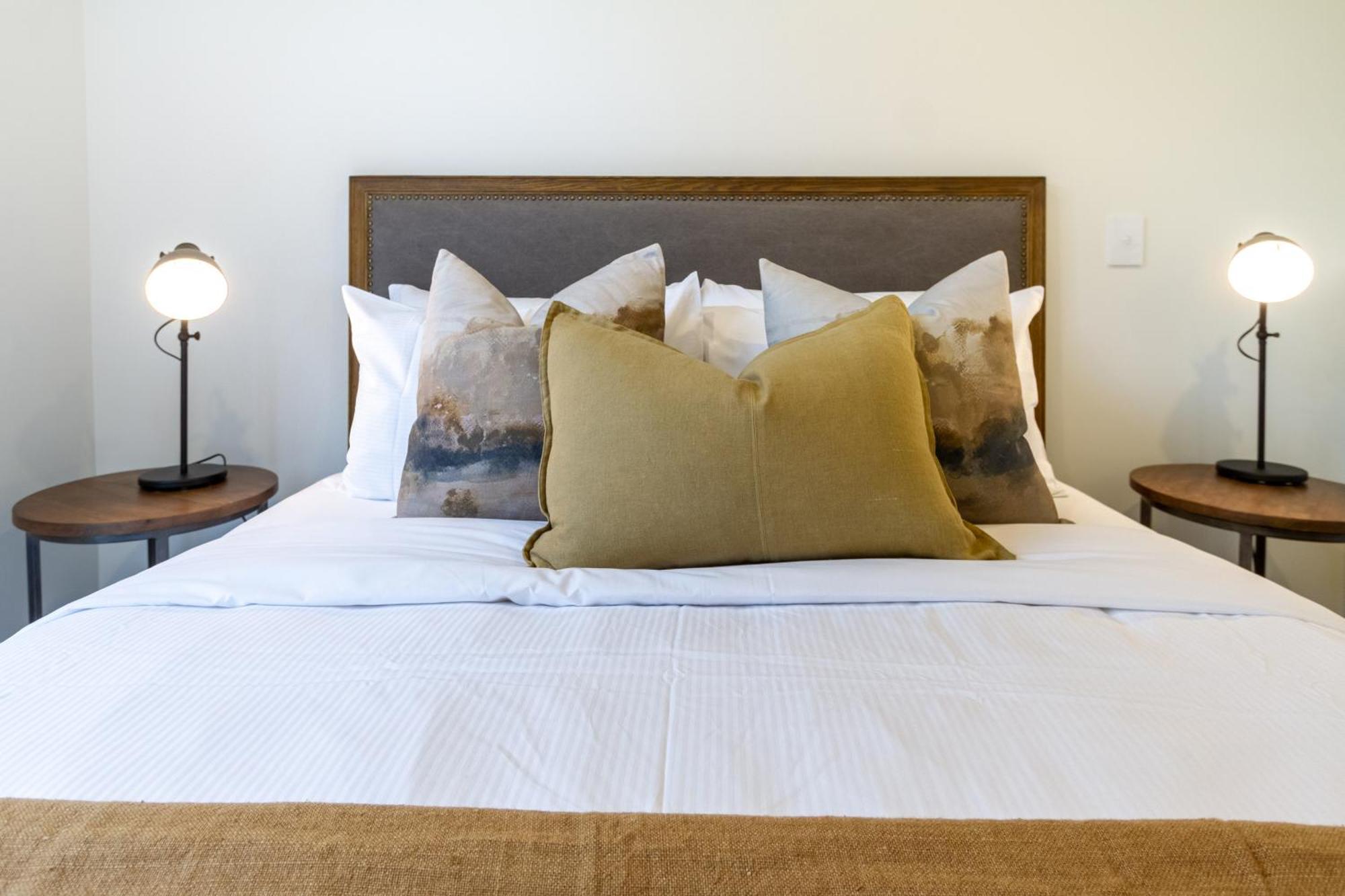 Merivale Gem: 2Br Townhouse Oasis ไครสต์เชิร์ช ภายนอก รูปภาพ