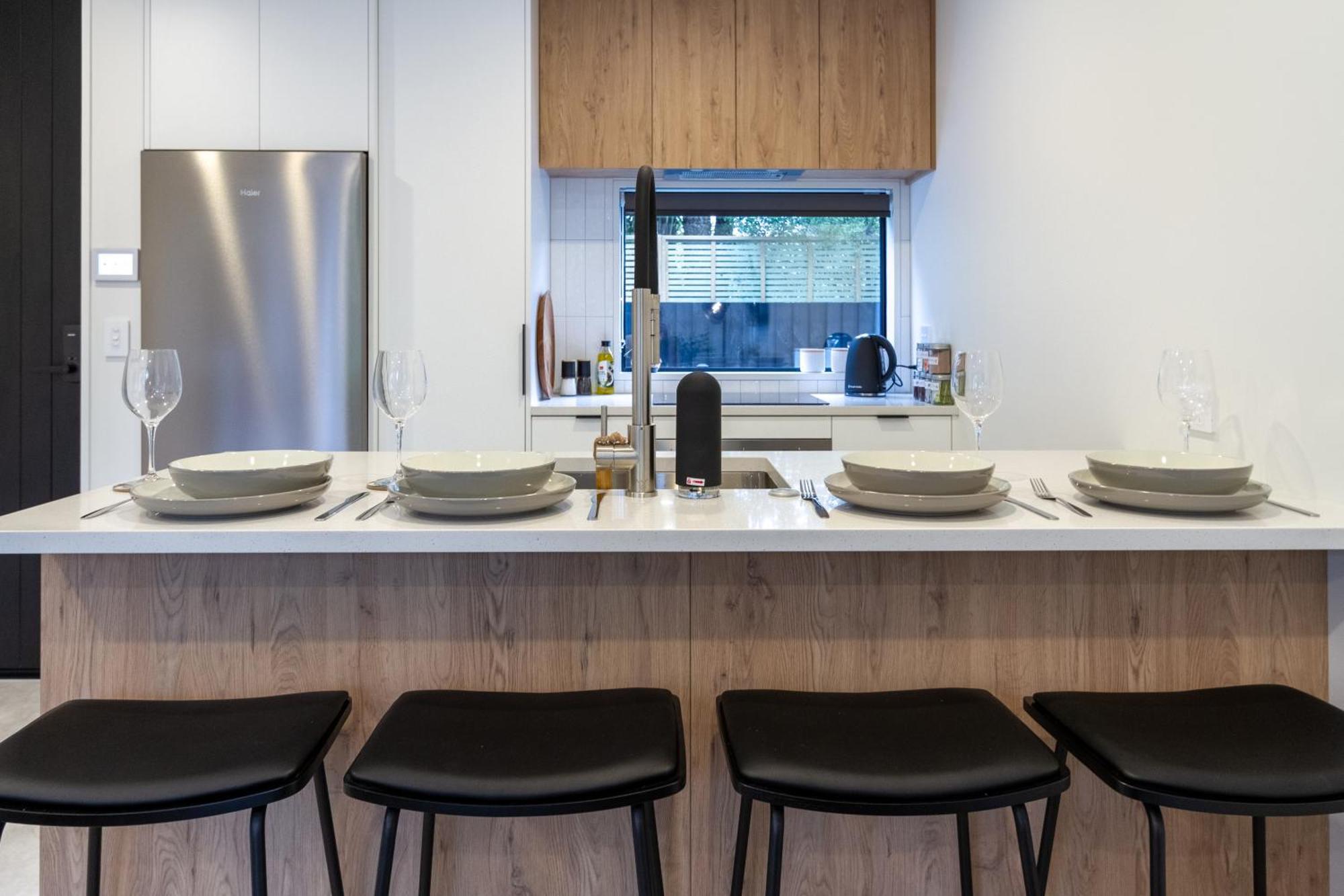 Merivale Gem: 2Br Townhouse Oasis ไครสต์เชิร์ช ภายนอก รูปภาพ